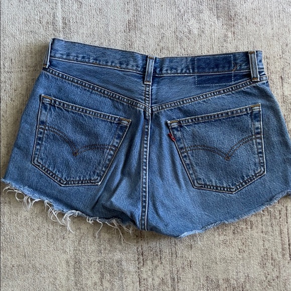Levi denim shorts - Picture 2 of 3